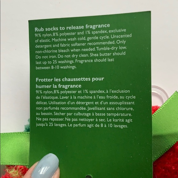 🧦 Bath & Body Works Oh So Cozy Peppermint Infused Fluffy Spa Socks - Picture 3 of 10